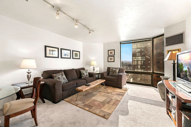 Building Photo - 1675 Larimer St Unit SI ID1508531P