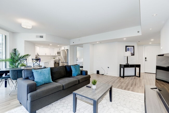 Photo - 1331 S Eads St Unit FL13-ID1024700P