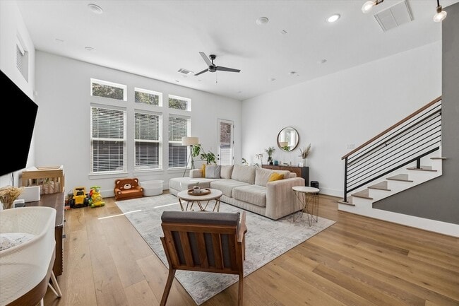 Photo - 9009 Wellspring Dr