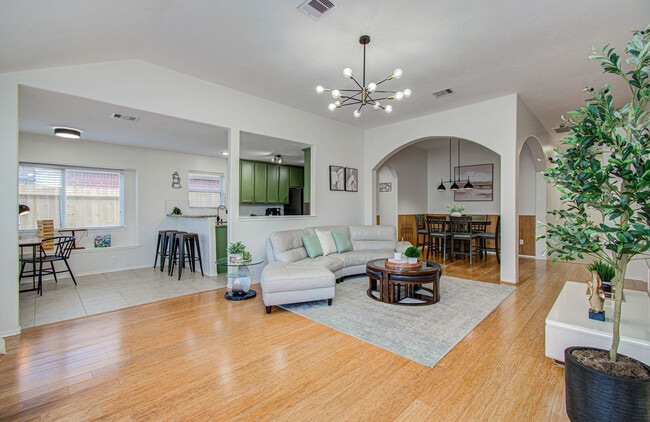 Photo - 7207 Crescent Mills Dr Unit SI ID1531961P