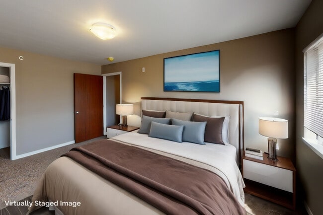 Photo - Pinnacle Point Apartments