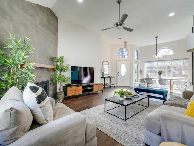 Photo - 4215 Voss Hills Pl Unit ID1019487P