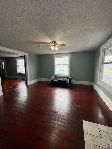 Photo - 810 Exchange St