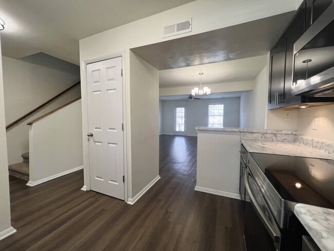 Photo - Galleria Pointe Apartments and Townhomes