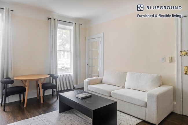 Building Photo - 26 Jane St Unit FL3-ID1973