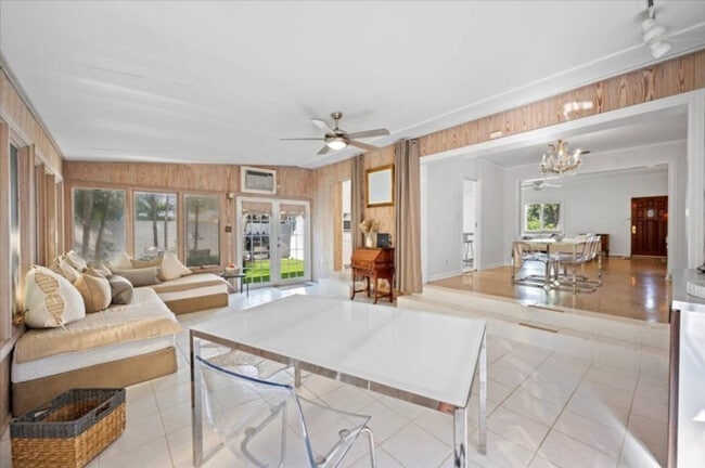 Building Photo - 344 Linda Ln Unit ID1326853P