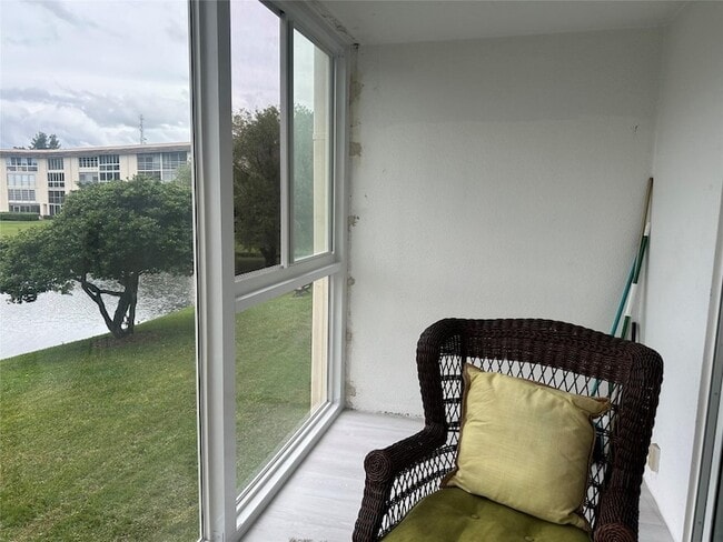 Photo - 1902 Bermuda Cir Unit G2