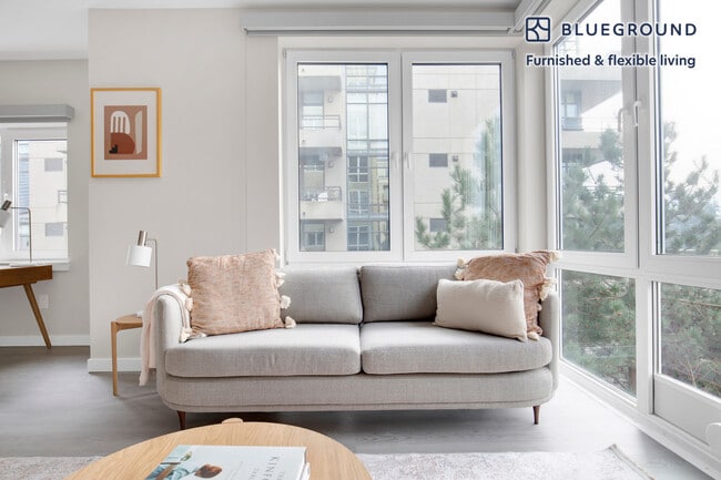 Photo - 10011 NE 1st St Unit FL5-ID280