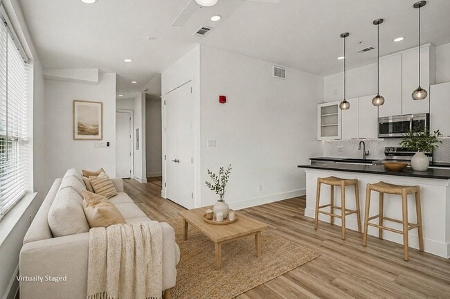 Photo - 2217 N Fitzhugh Ave Unit 301