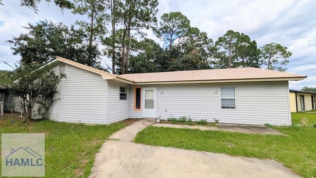 Building Photo - 179 Cherokee Cir