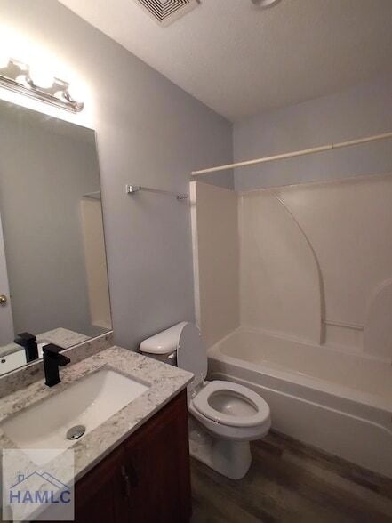 Photo - 306 N Main St