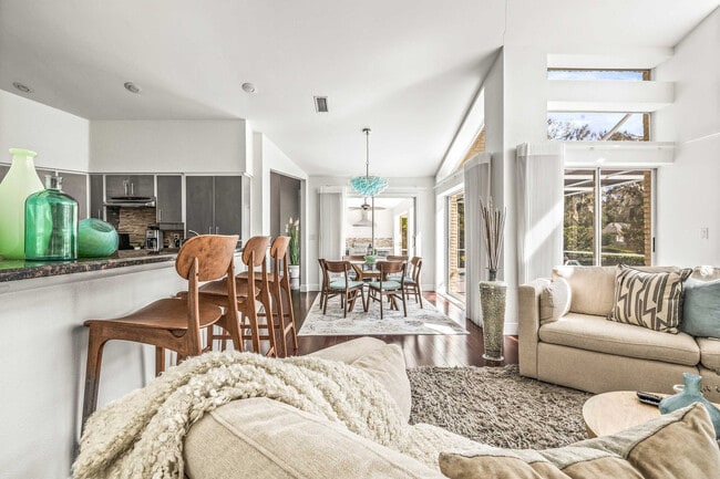 Photo - 10108 Lake Julia Cir Unit ID1053156P