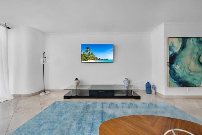 Photo - 1717 N Bayshore Dr Unit ID1054087P