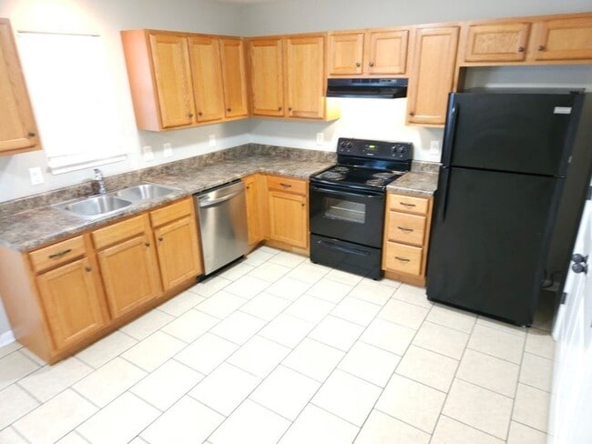 Photo - 705 Crestland Ave Unit B2