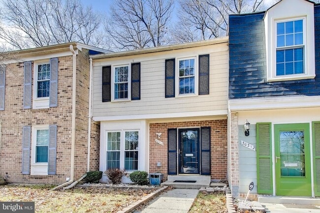 Building Photo - 20210 Maple Leaf Ct