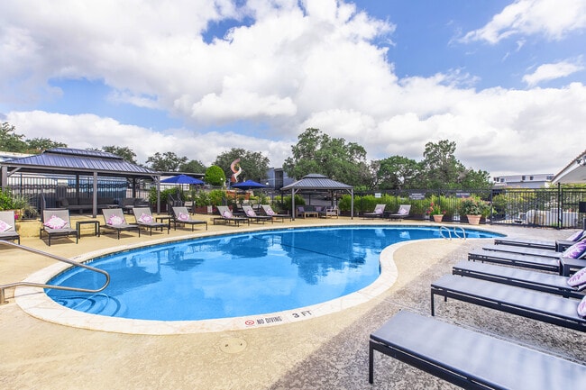 Photo - Barton Hills Apartments