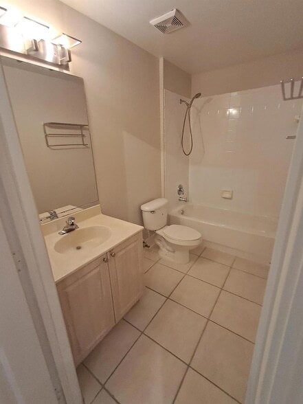 Photo - 2100 Greenview Shores Blvd Unit 510