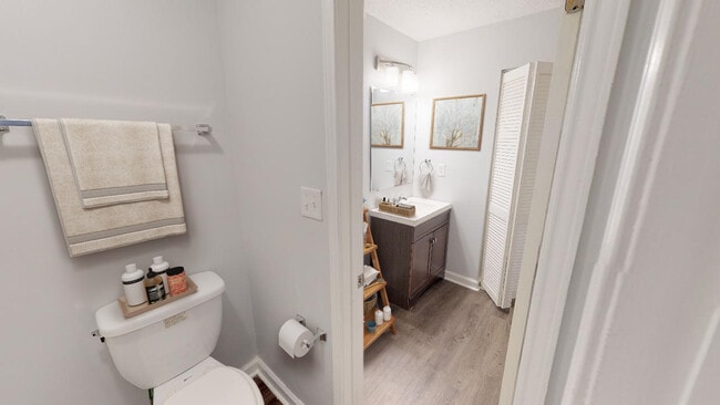 Bathroom - Lakestone