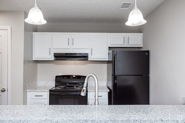 2BR, 2BA - 1,000SF - Kitchen - Milgen Village