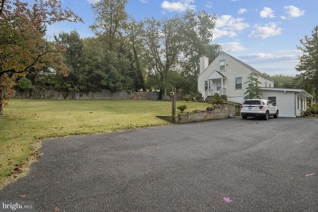 Building Photo - 2025 Fairland Rd