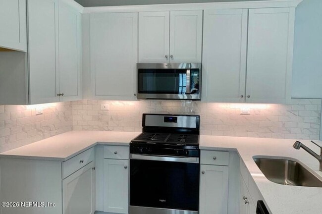 Photo - 46 Fieldfare Ln