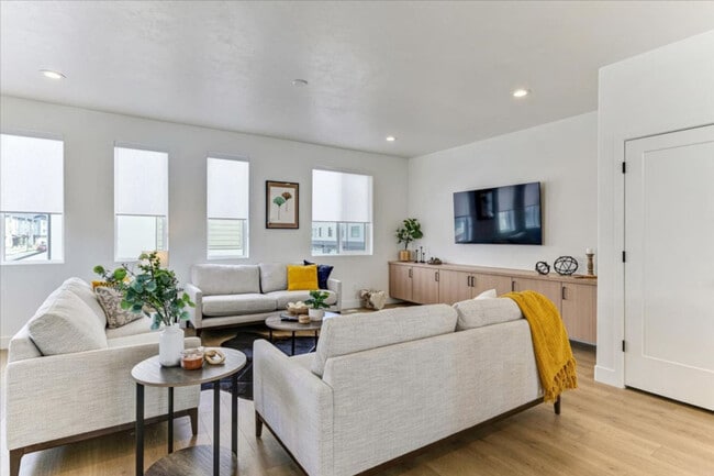 Photo - 1055 W 550 S Unit ID1249864P