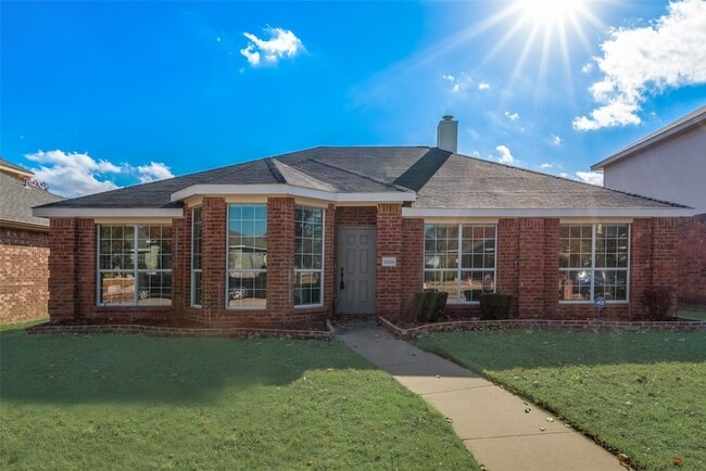 Photo - 5509 Fruitwood Dr