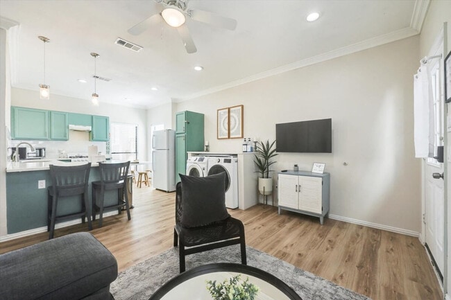 Photo - 7006 Shipp Rd Unit ID1056392P