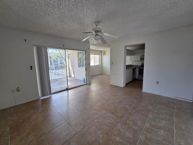 Photo - 19205 Glenmoor Dr Unit 19205