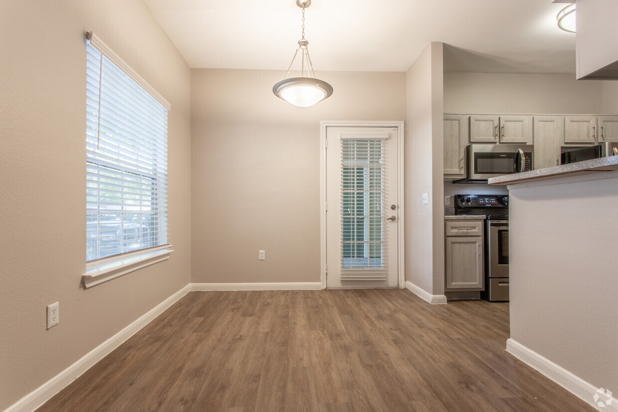Floor Plan - 2 Bedroom, 2 Bathroom