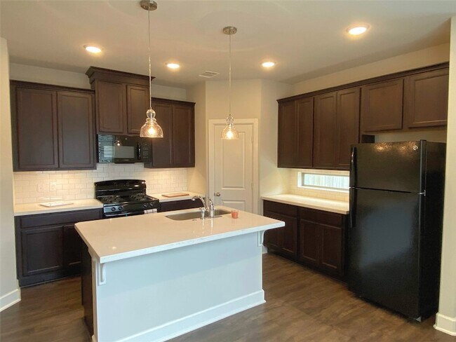 Photo - 285 Woodland Hills Dr Unit A