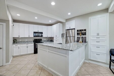 Photo - Holiday Hills Apartments