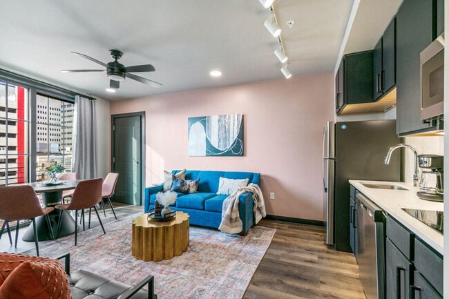 Photo - 611 Commerce St Unit ID1267087P