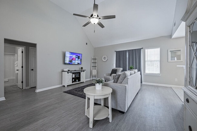 Building Photo - 11 Cobblestone Dr NW Unit ID1234799P