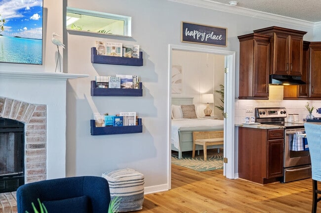 Building Photo - 4 Susan Pl Unit ID1261606P