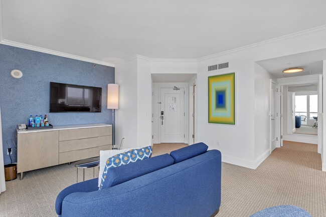 Photo - 4401 Collins Ave Unit ID1234545P