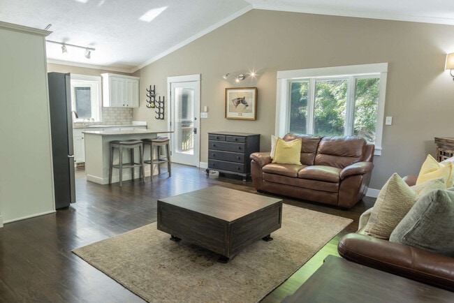 Photo - 8212 Bennett Rd Unit ID1339913P