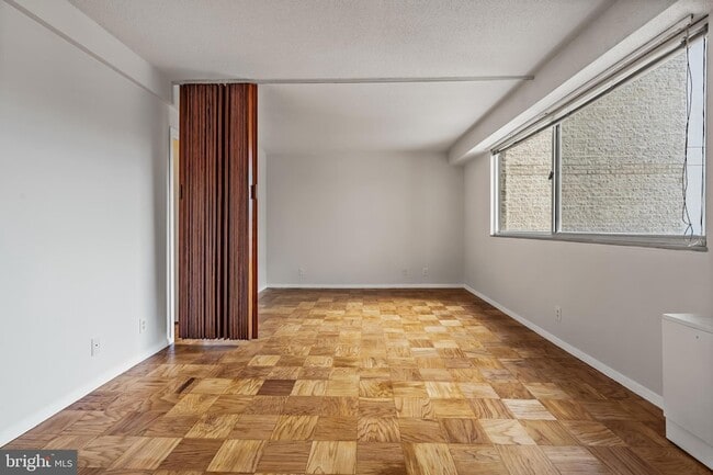 Photo - 4515 Willard Ave