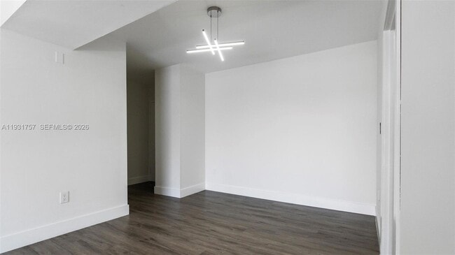 Building Photo - 4158 Inverrary Dr Unit 409