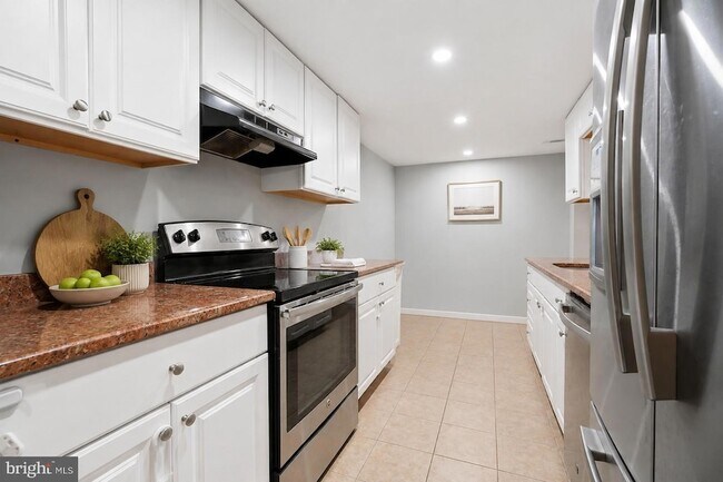 Photo - 83 Andover Dr
