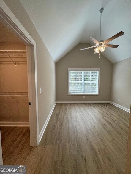 Photo - 305 Georgia St