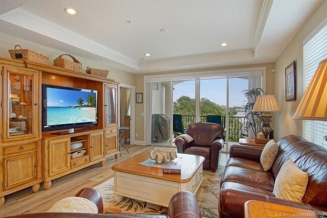 Photo - 3736 NE Indian River Dr