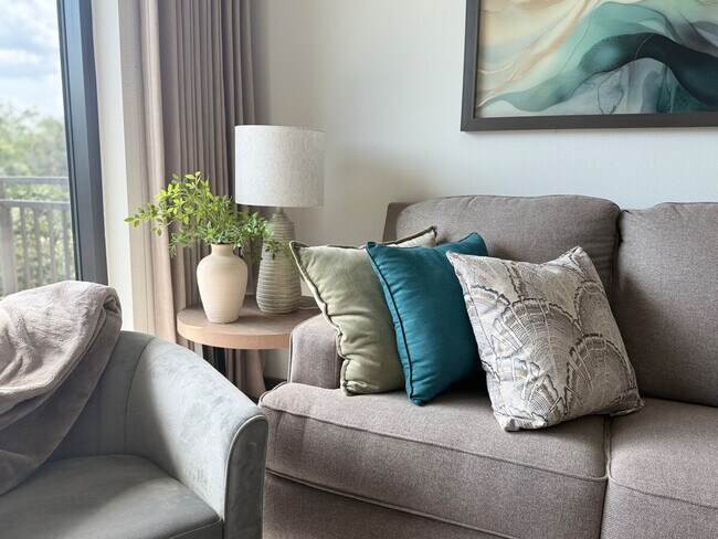 Photo - 4512-4518 Montrose Boulevard-SI ID1539477P Unit SI ID1539477P