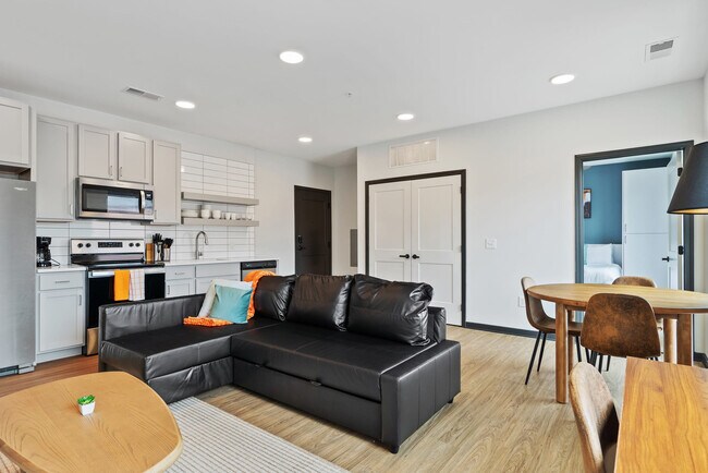 Photo - 423 E Michigan St Unit ID1026463P