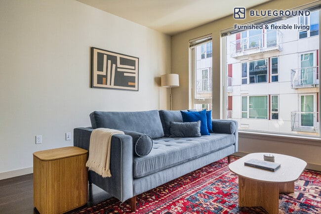 Building Photo - 1414 10th Ave Unit FL6-ID892