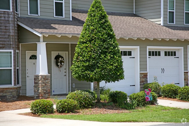 Building Photo - The Gardens