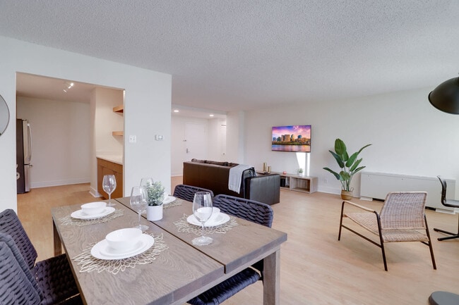 Photo - 320 23rd St S Unit FL11-ID1022517P