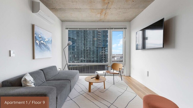 Photo - 853 W Blackhawk St Unit ID1243858P