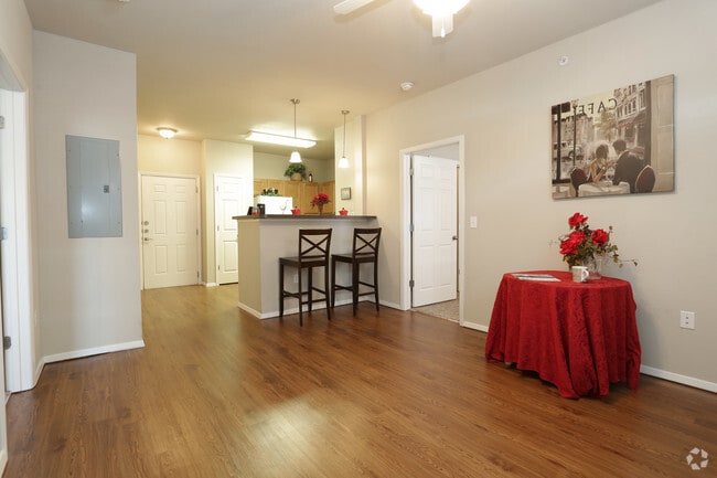 Living Room w/kitchen bar - Magoffin Park Villas