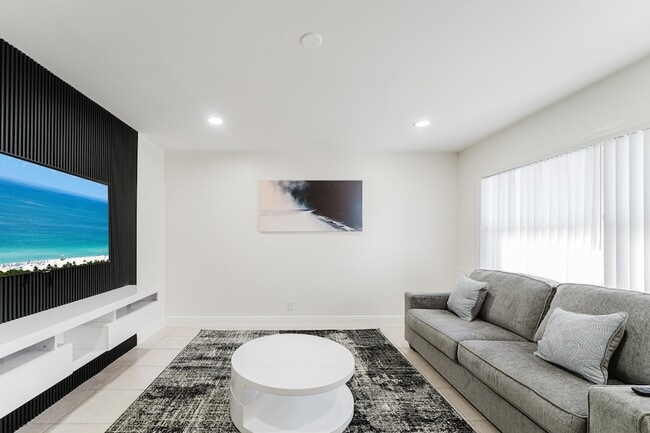 Photo - 1800 NW 4th Ave